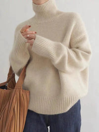 Elise | Luxurious And Timeless Cashmere Turtleneck Sweater
