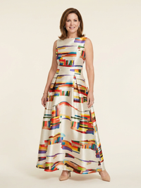 Christina | Modernes und stilvolles plissiertes Maxikleid für den Herbst