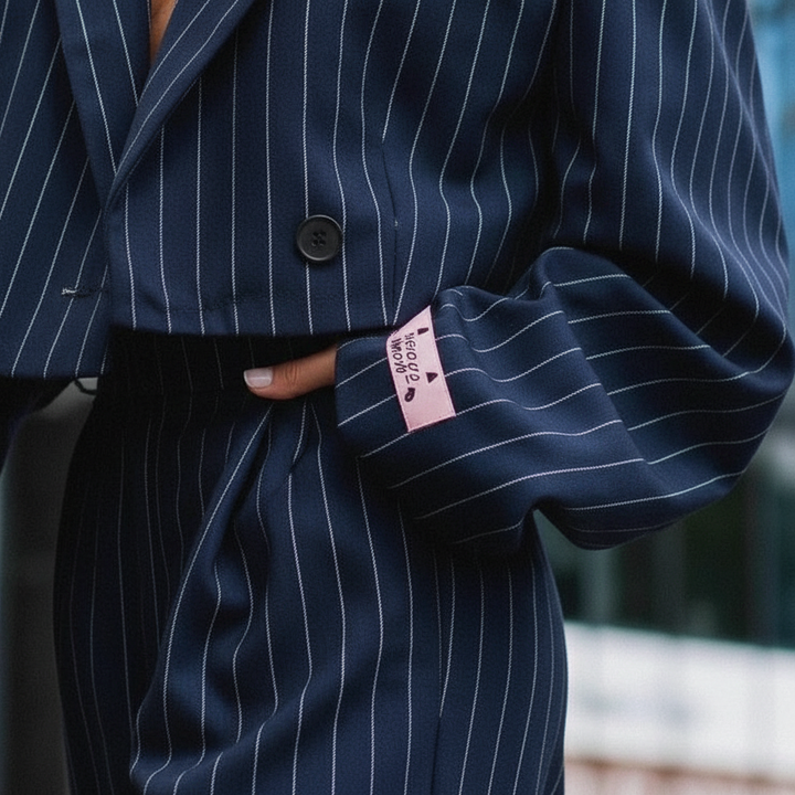 Isabella | Elegantes und anspruchsvolles Blazer-Set mit Streifen für Frauen